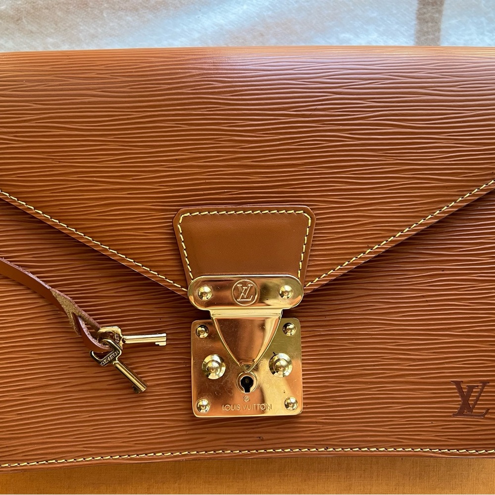 Louis Vuitton Selier Dragonne clutch with box